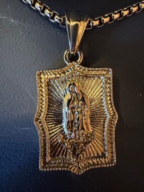 Kohl's Our Lady of Guadalupe Necklace Stainless Steel Gold 1913